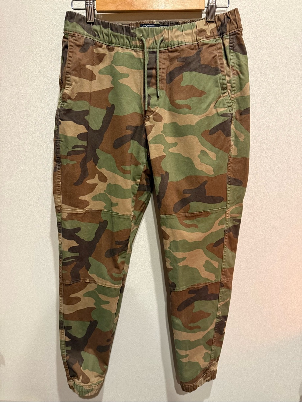 Abercrombie & Fitch Men's Camo Drawstring Joggers - Green/Brown